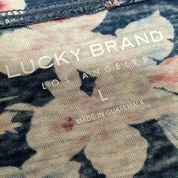 Lucky Brand Classic V Neck Floral Pattern T  Shirt - Picture 10 of 12